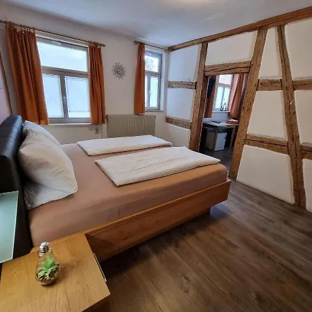 Goldener Stern 3*
